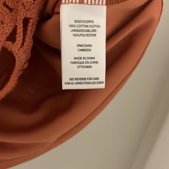 Lord and Taylor design lab crop top in size Large - Picture 4 of 5